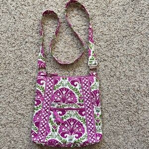 VERA BRADLEY JULEP TULIP HIPSTER CROSSBODY HANDBAG EXCELLENT